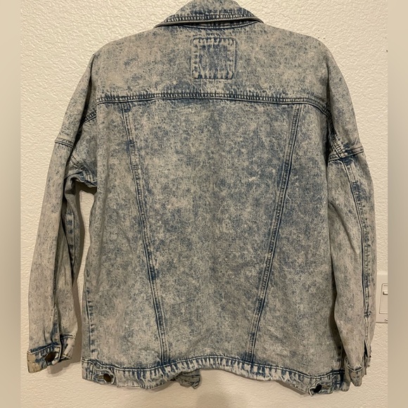 Cotton On Acid Wash Jean Jacket - Picture 2 of 3